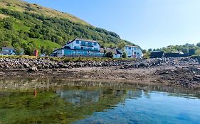 Holly Tree Hotel, Swimming Pool & Hot Tub
